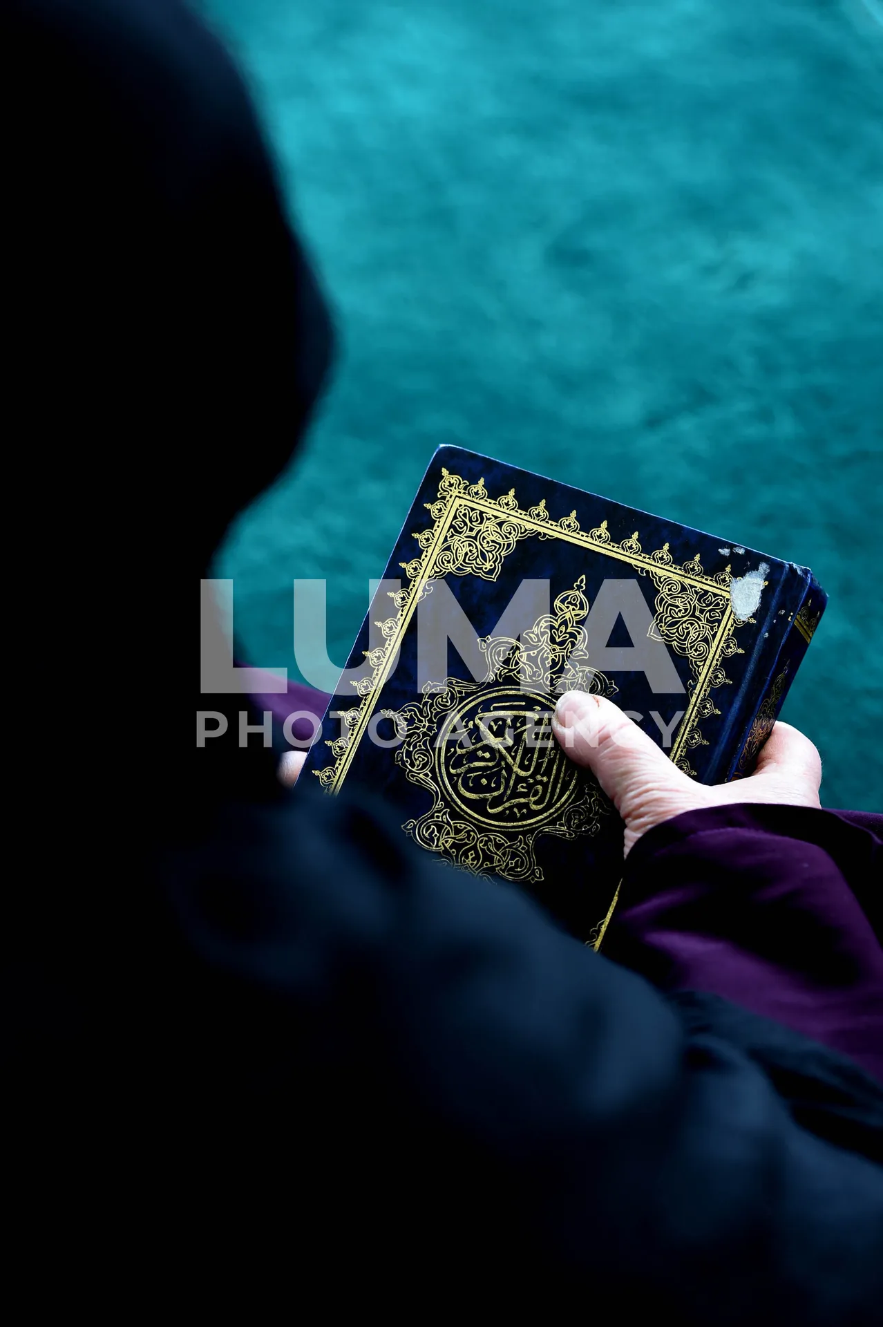 الجزائر - المرأة - الدين