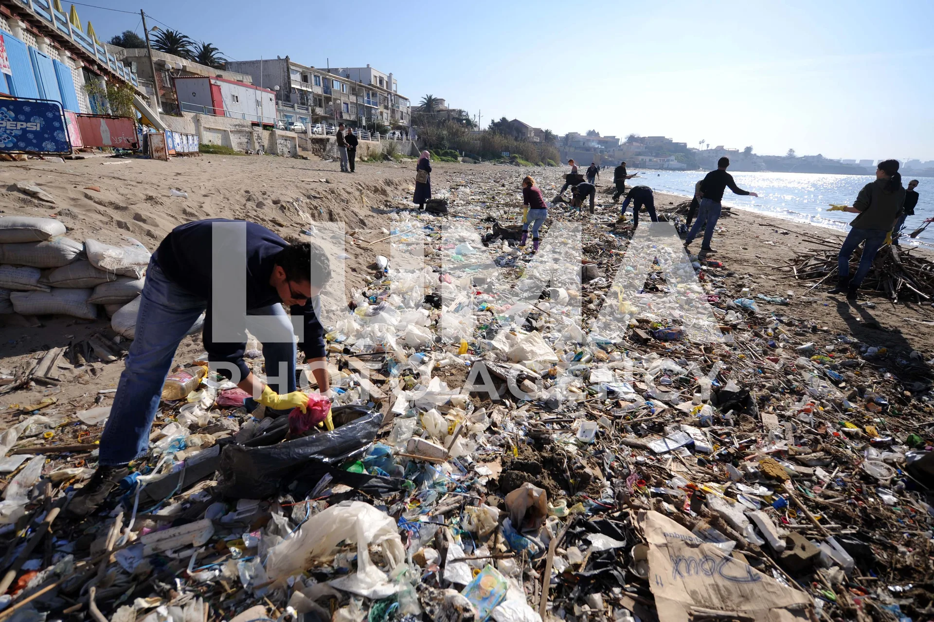 Beach clean-up in Tamenfoust