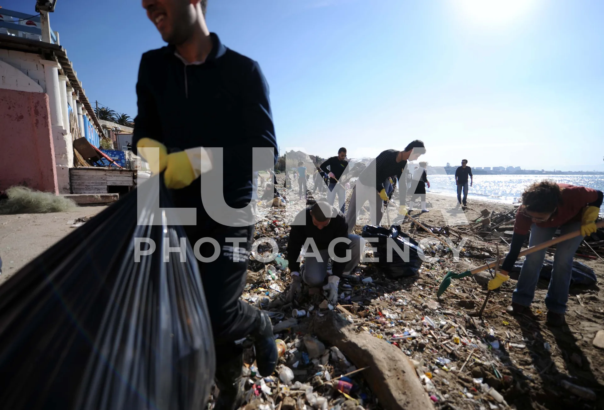 Beach clean-up in Tamenfoust