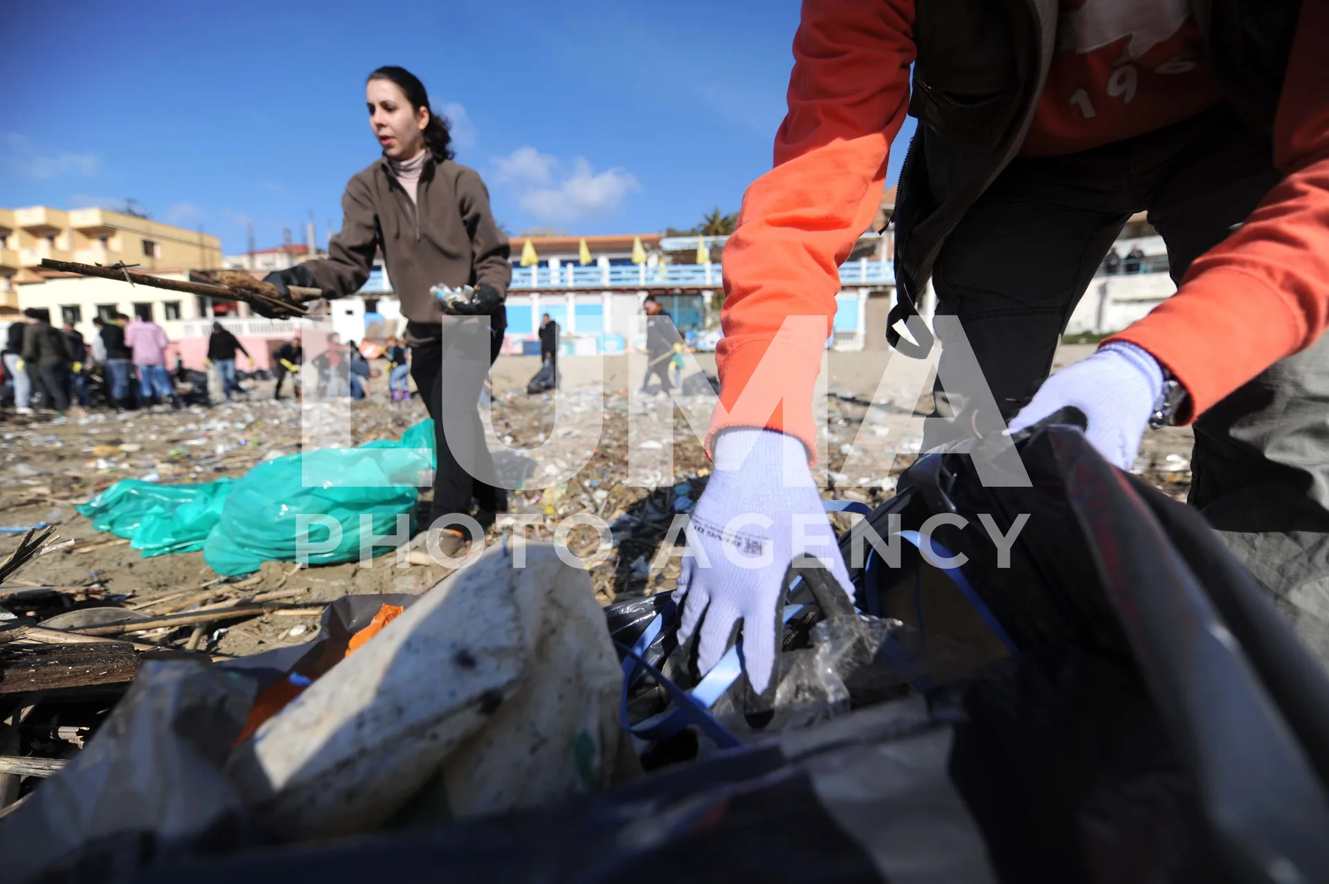 Beach clean-up in Tamenfoust