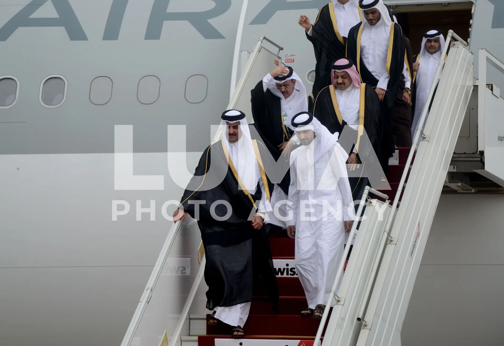 الجزائر – الجزائر العاصمة – عبد القادر بن صالح يستقبل أمير قطر