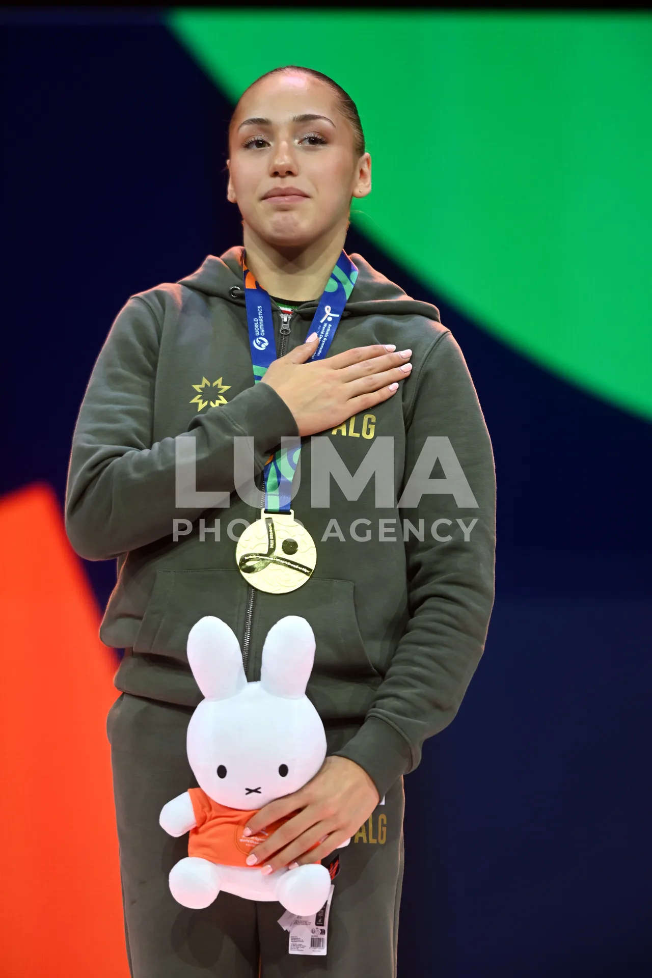 Kaylia Nemour ,sacrée championne du monde des barres asymétriques