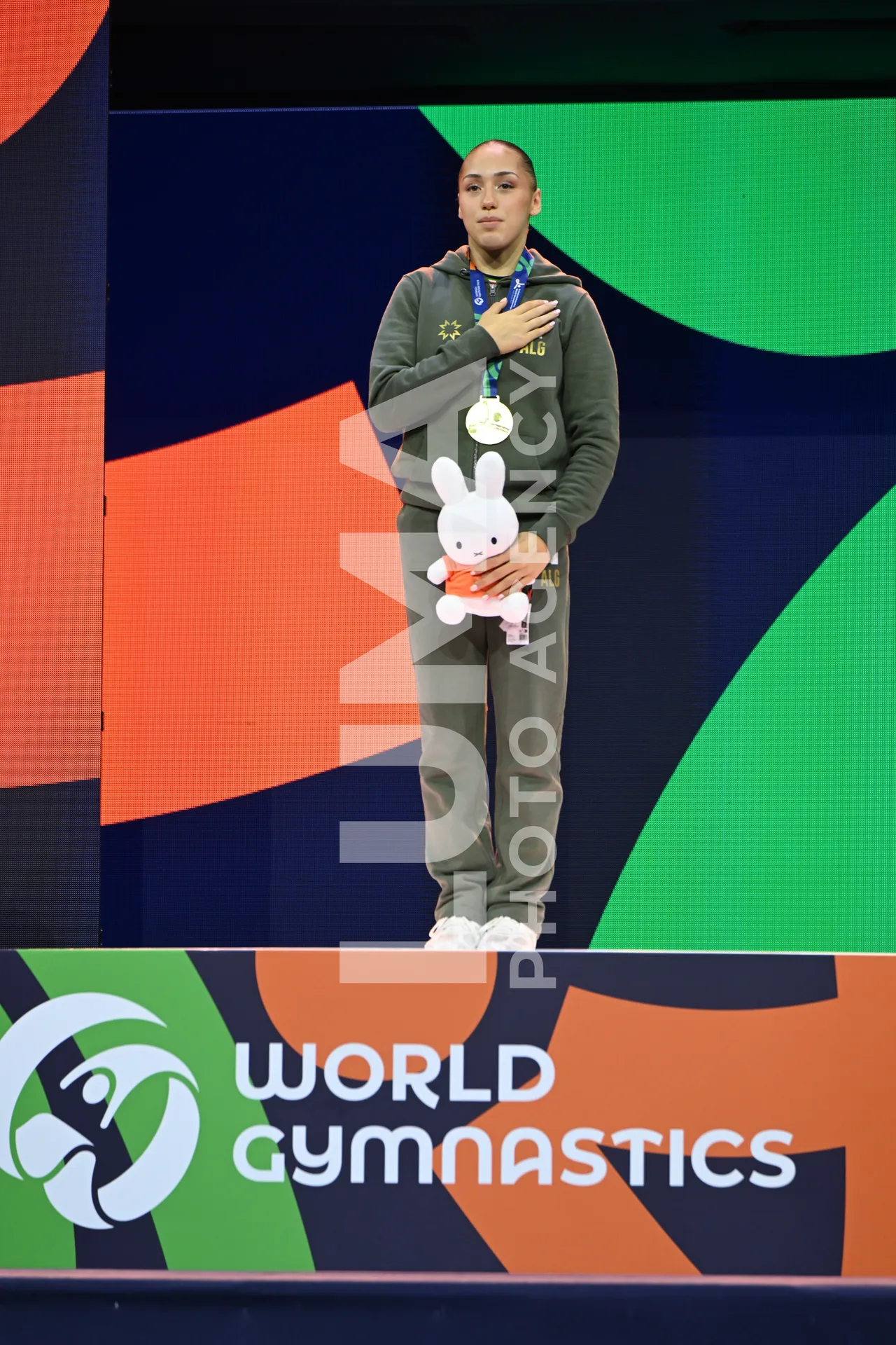 Kaylia Nemour ,sacrée championne du monde des barres asymétriques