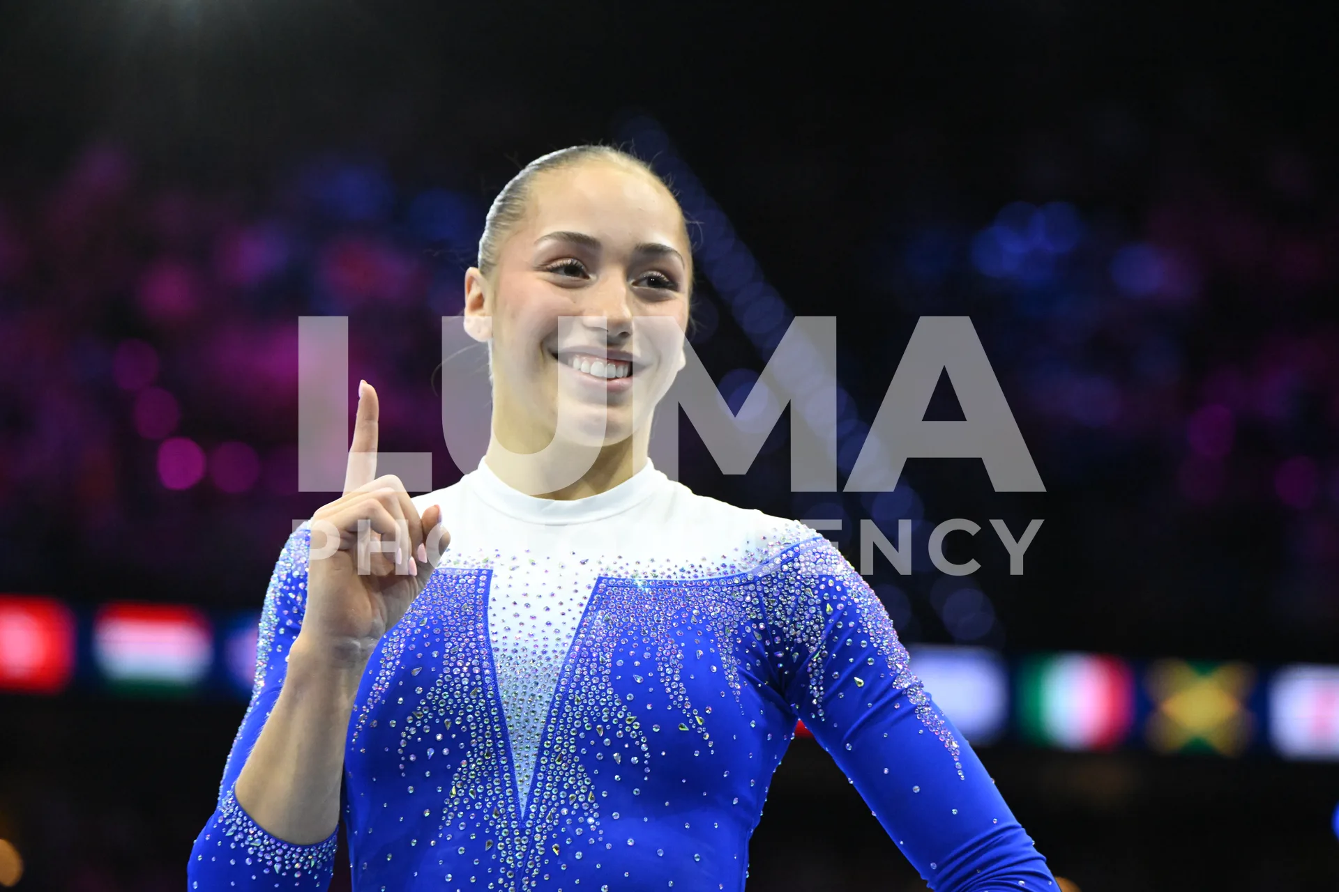 Kaylia Nemour ,sacrée championne du monde des barres asymétriques